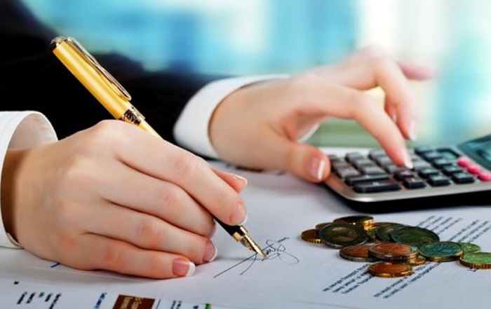Đánh giá hiệu quả tài chính định kỳ